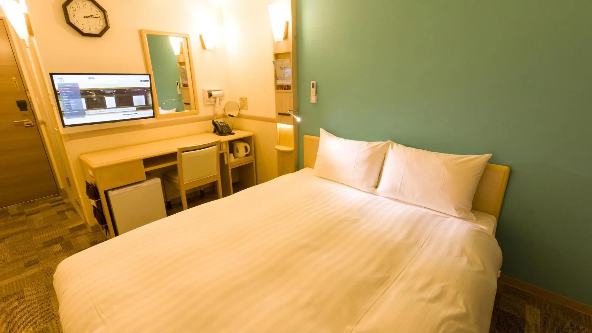 Toyoko Inn Hokkaido Shin Hakodate Hokuto Eki Minami Guchi Japan
