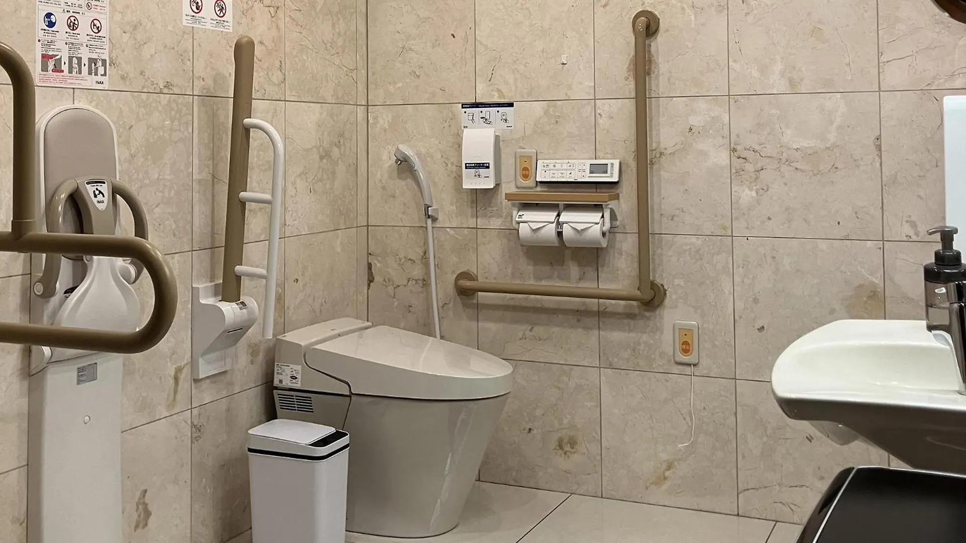 Toyoko Inn Hokkaido Shin Hakodate Hokuto Eki Minami Guchi 3*, Hokuto (Hokkaido)